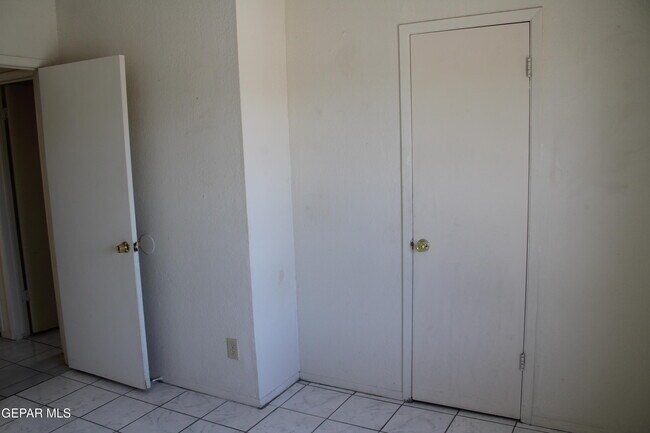 Building Photo - 11435 Sundrop Ct