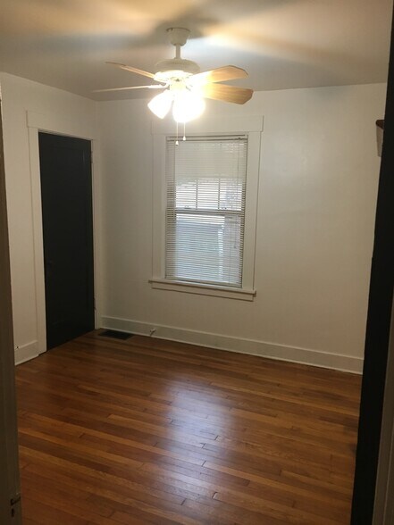 Building Photo - 912 Kennebec St