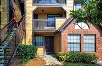 Building Photo - 355 Lakepointe Dr