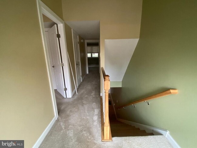 Building Photo - 99 Chatham Ct