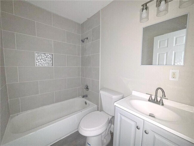 Building Photo - 6038 N Rampart St