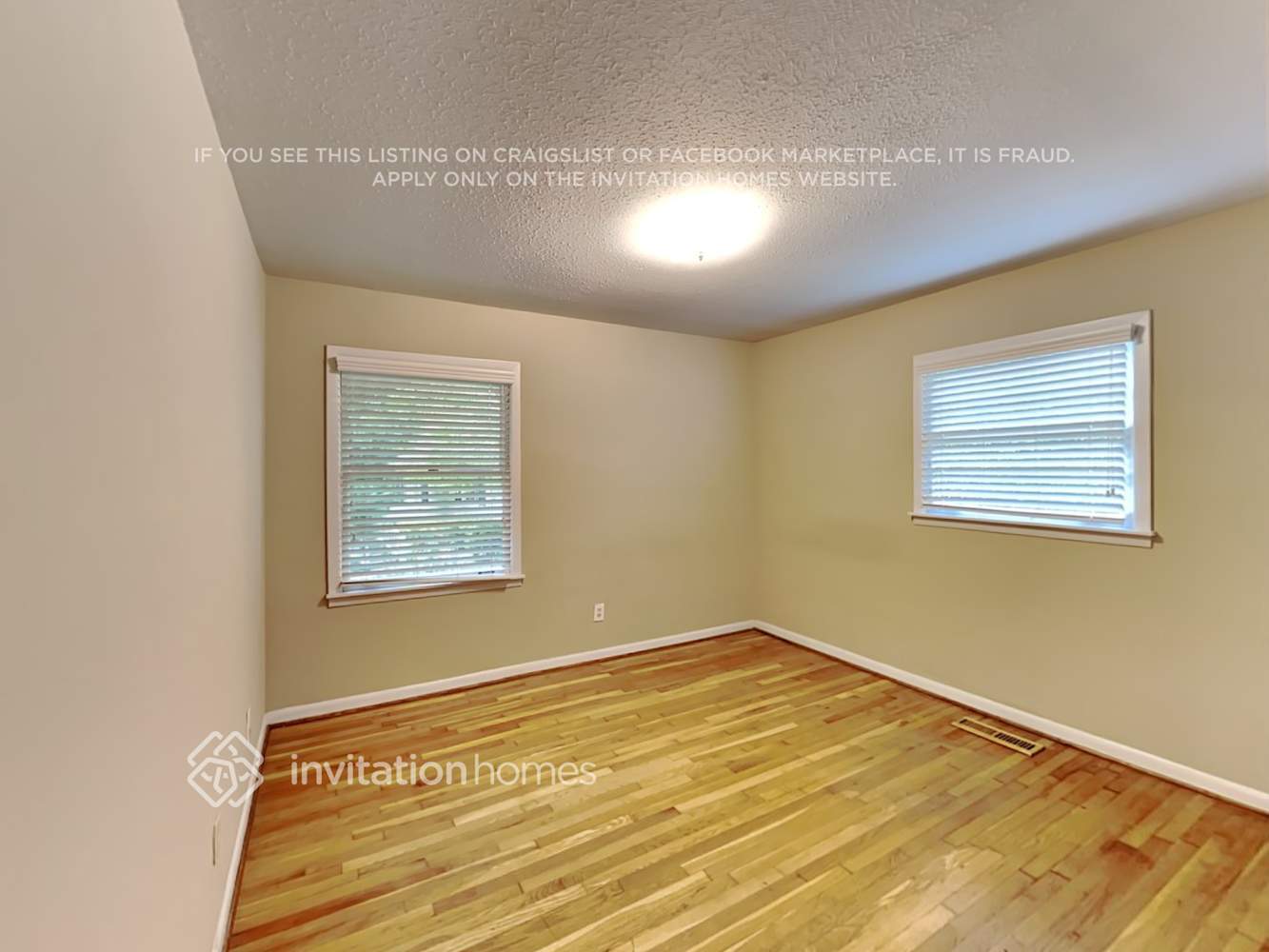 Building Photo - 3934 Ensign Ct