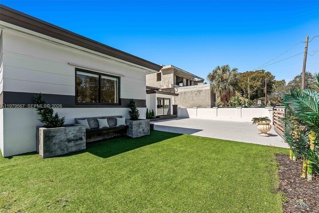 Building Photo - 4144 Alton Rd