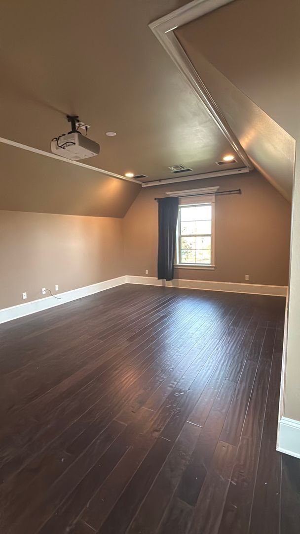Building Photo - Rental Property in Twelve Oaks