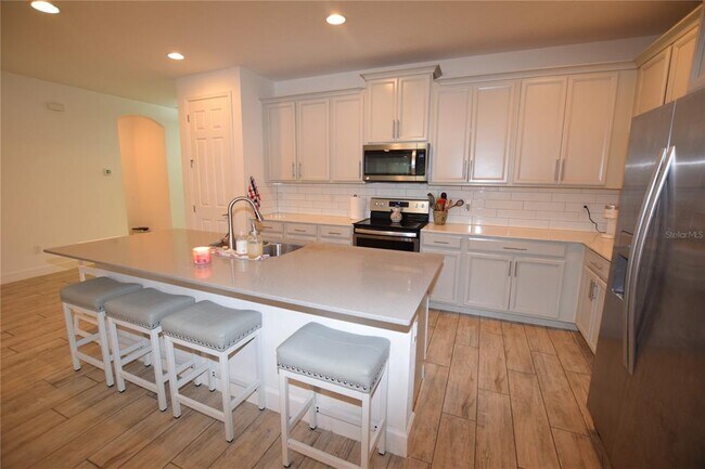 Building Photo - 2651 Magpie Way