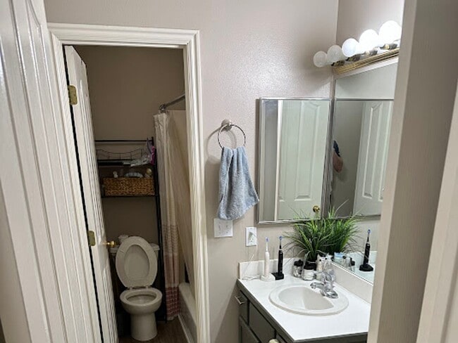 Building Photo - 2 Bedroom Condo in Orem