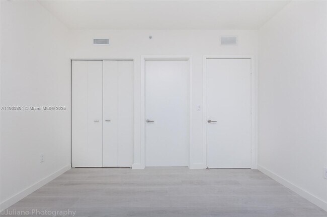 Building Photo - 1300 S Miami Ave