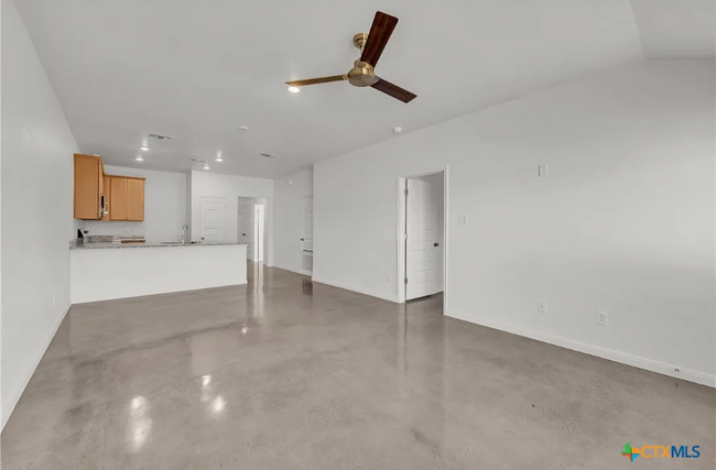 Building Photo - 907 Wax Myrtle Ct