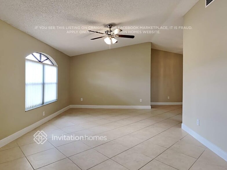 Building Photo - 6251 Sedgewyck Cir W