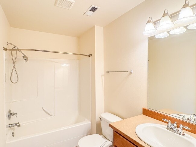 Building Photo - Amazing single level Rancher in Post Falls
