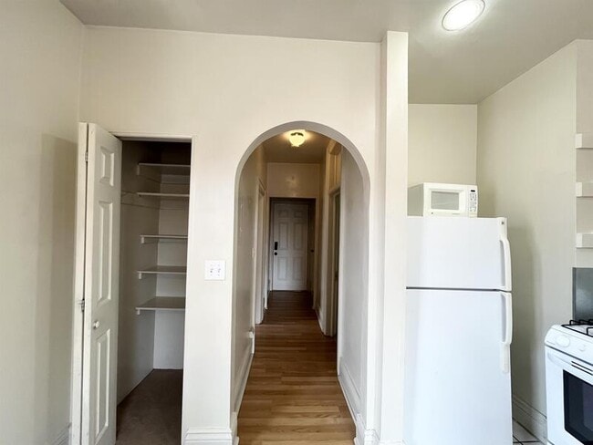 Building Photo - 512-514-514 E 500 S