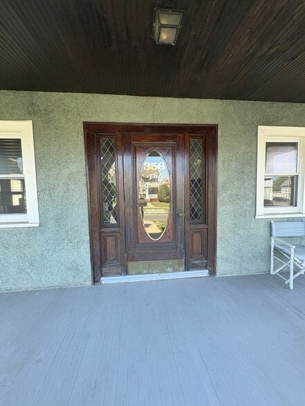 Building Photo - 356 Springfield St