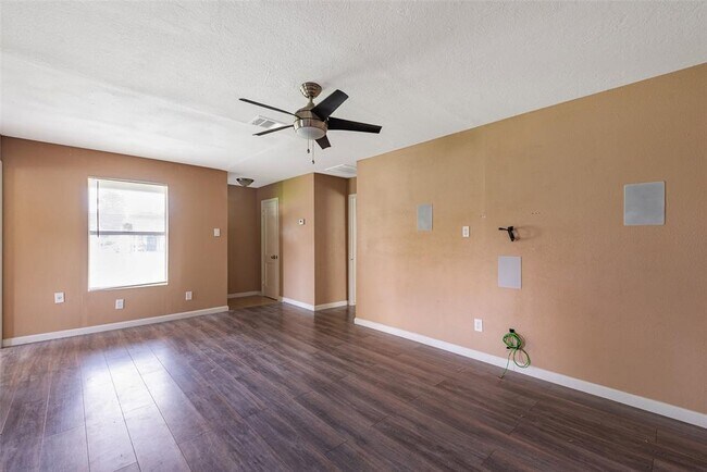 Building Photo - 202 Norview Dr