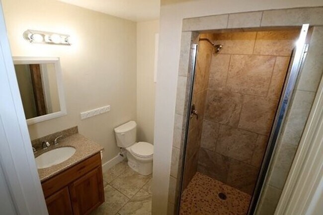 Primary Photo - Conveniently Located HOUSE in Spanish Fork!