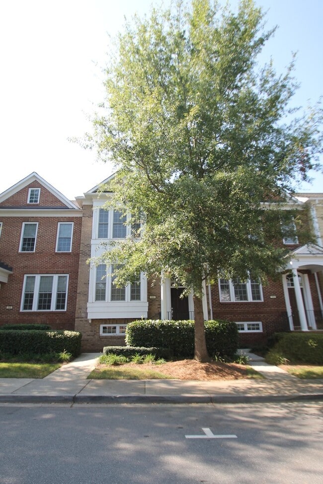 Building Photo - Exclusively Offered by Muse Realty, LLC