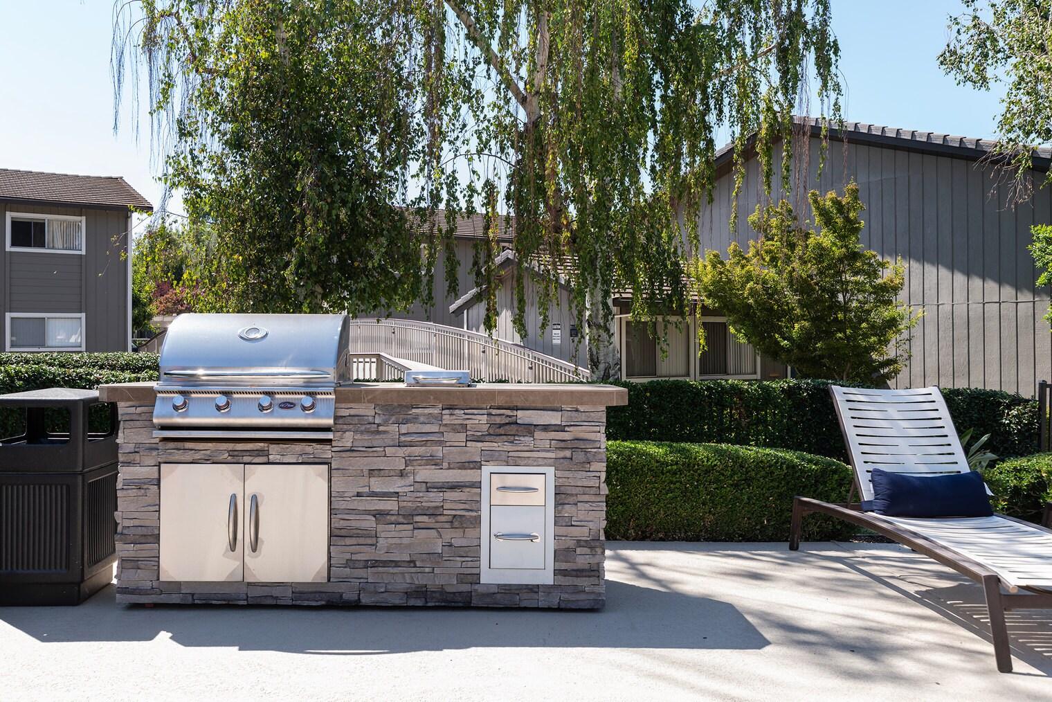 Building Photo - 202 Calvert Dr