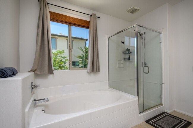 Building Photo - 2878 Menorca Cir
