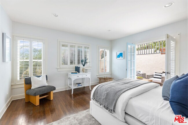 Building Photo - 175 W Channel Rd