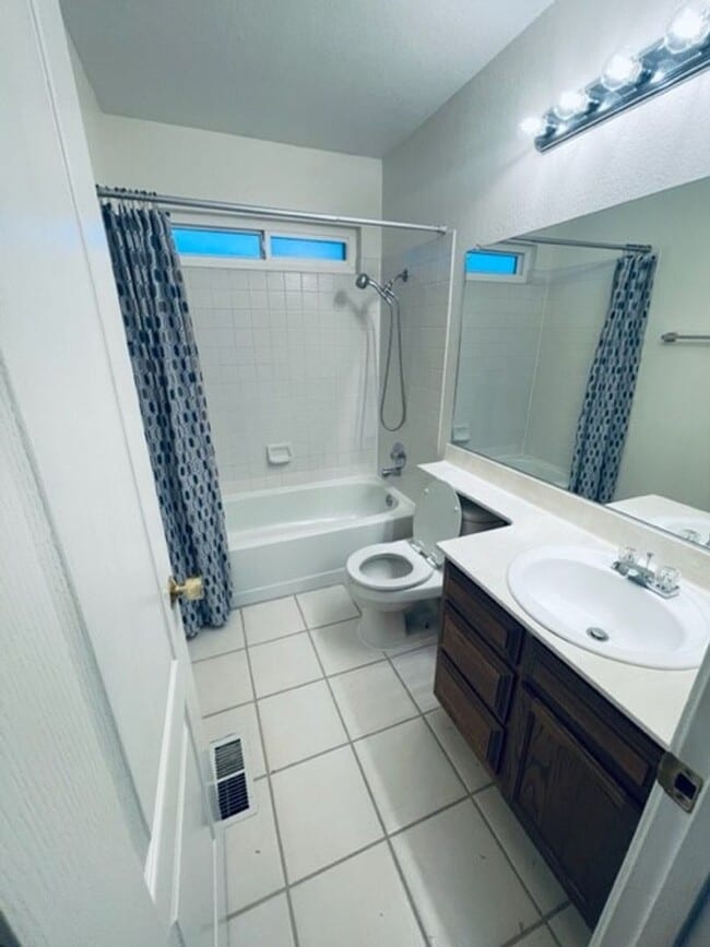 Building Photo - 4205 Perro Ln