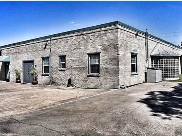 Building Photo - 1519 Beaumont St