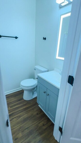 Building Photo - 2801 Wedgefield Dr