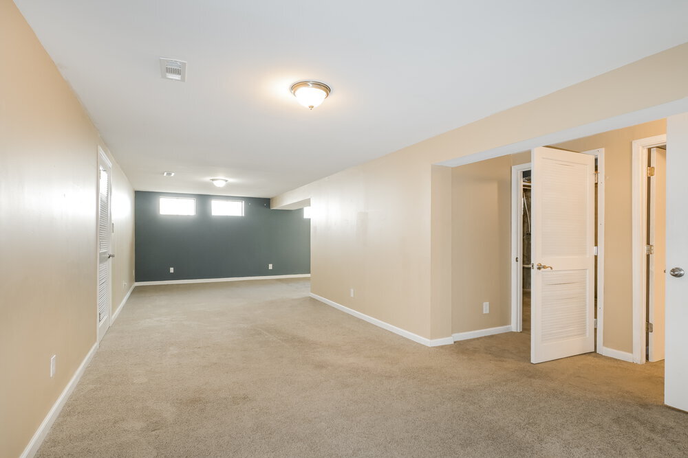 Building Photo - 1233 Colby Dr