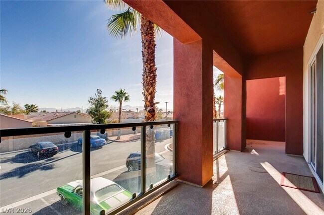 Building Photo - 67 E Agate Ave