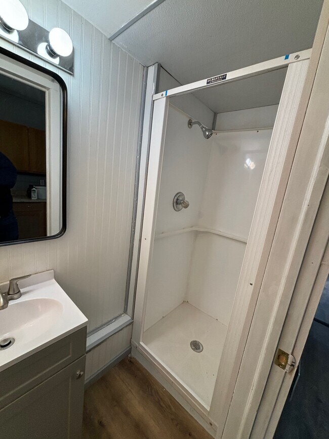 Building Photo - 206 Franklin St