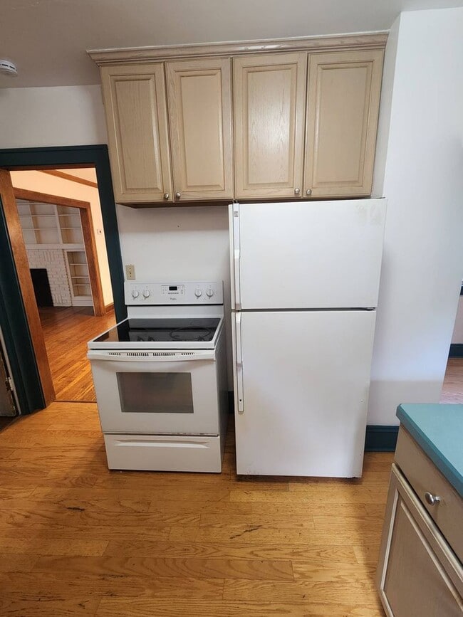 Building Photo - A Place You’ll Love to Call Home – Gorgeous 4-Bedroom Property!