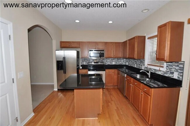 Building Photo - ? Stylish 2-Bedroom Townhome in Prime West...