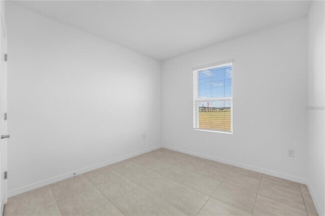 Building Photo - 4560 Ranunculus St