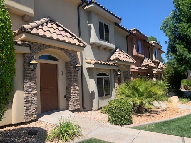 Building Photo - 2075 S Sir Monte Dr