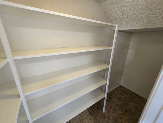 Building Photo - 3 bedroom, 2 bath home in the Balboa Towers Complex