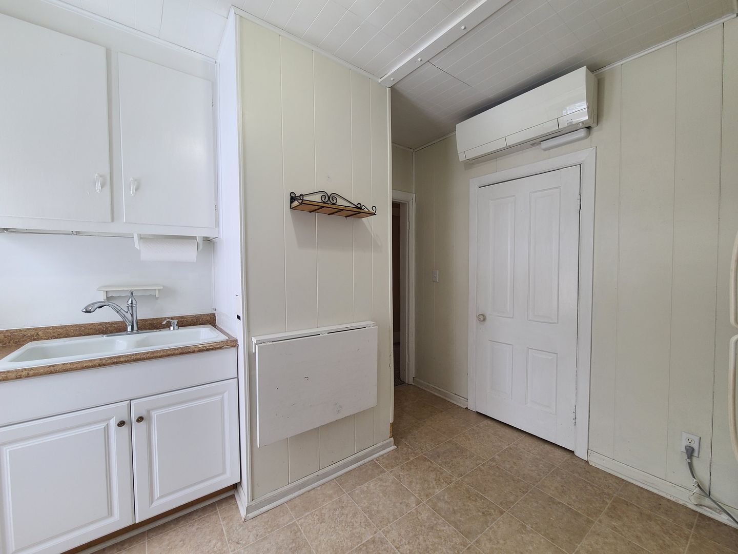 Building Photo - 621 State St