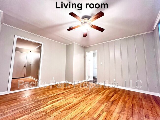 Building Photo - 3312 Little John Dr