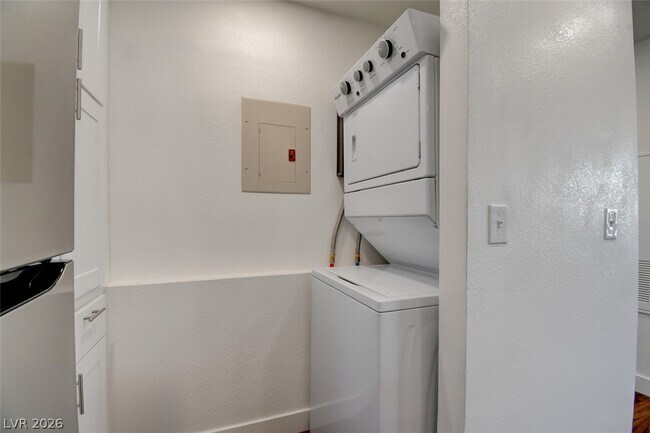 Building Photo - 8600 W Charleston Blvd