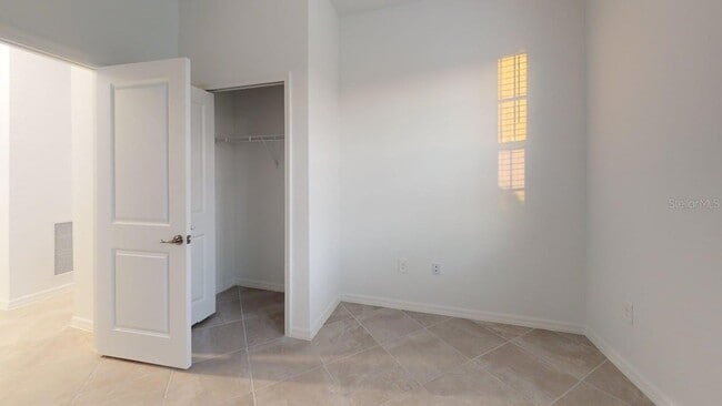 Building Photo - 1548 Saddlewood Cir