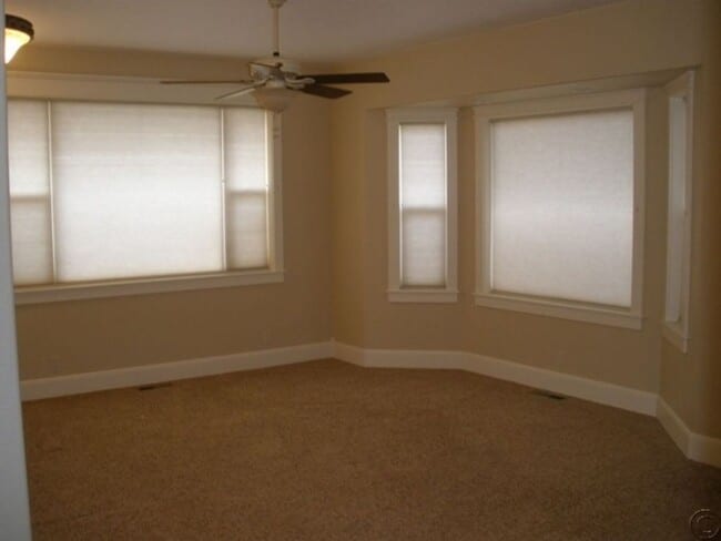 Building Photo - Stunning 4 bed, 3.75 bath Hamilton Home.