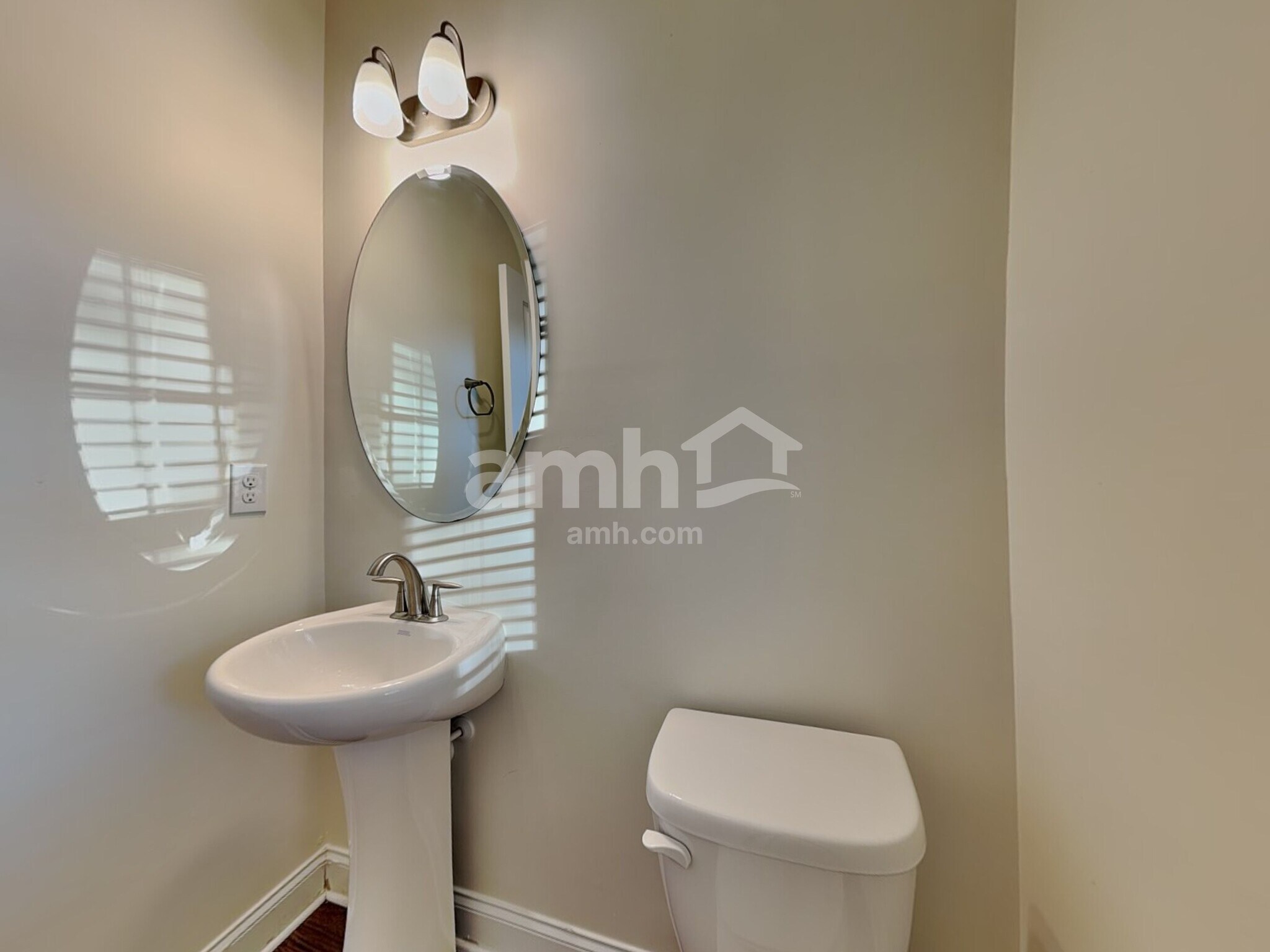 Building Photo - 3920 Riceland Pl