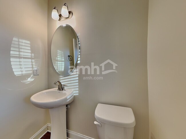 Building Photo - 3920 Riceland Pl