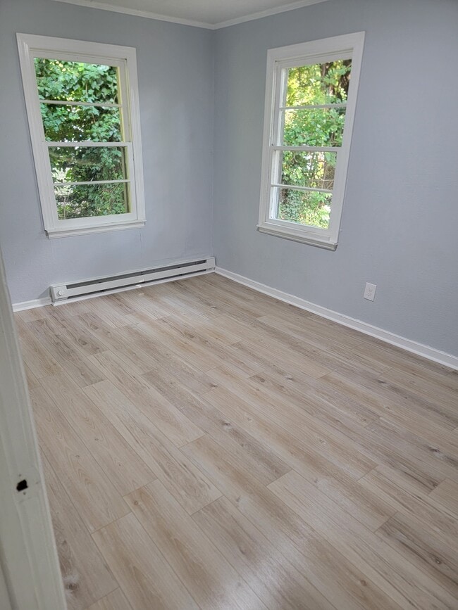 Building Photo - 3912 Honan Dr