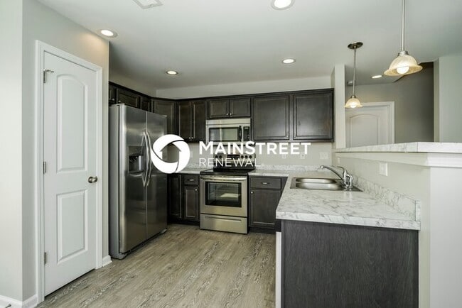 Building Photo - 4 Bedroom Pet-Friendly Home in Lexington, ...