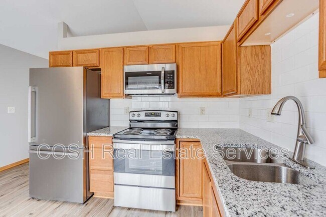 Building Photo - 1028 E Karla Ct