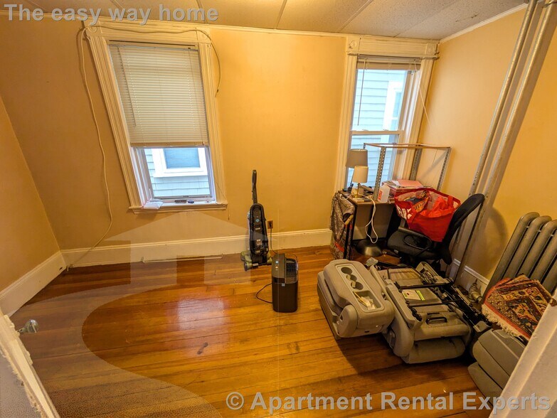 Building Photo - 104 Conwell Ave
