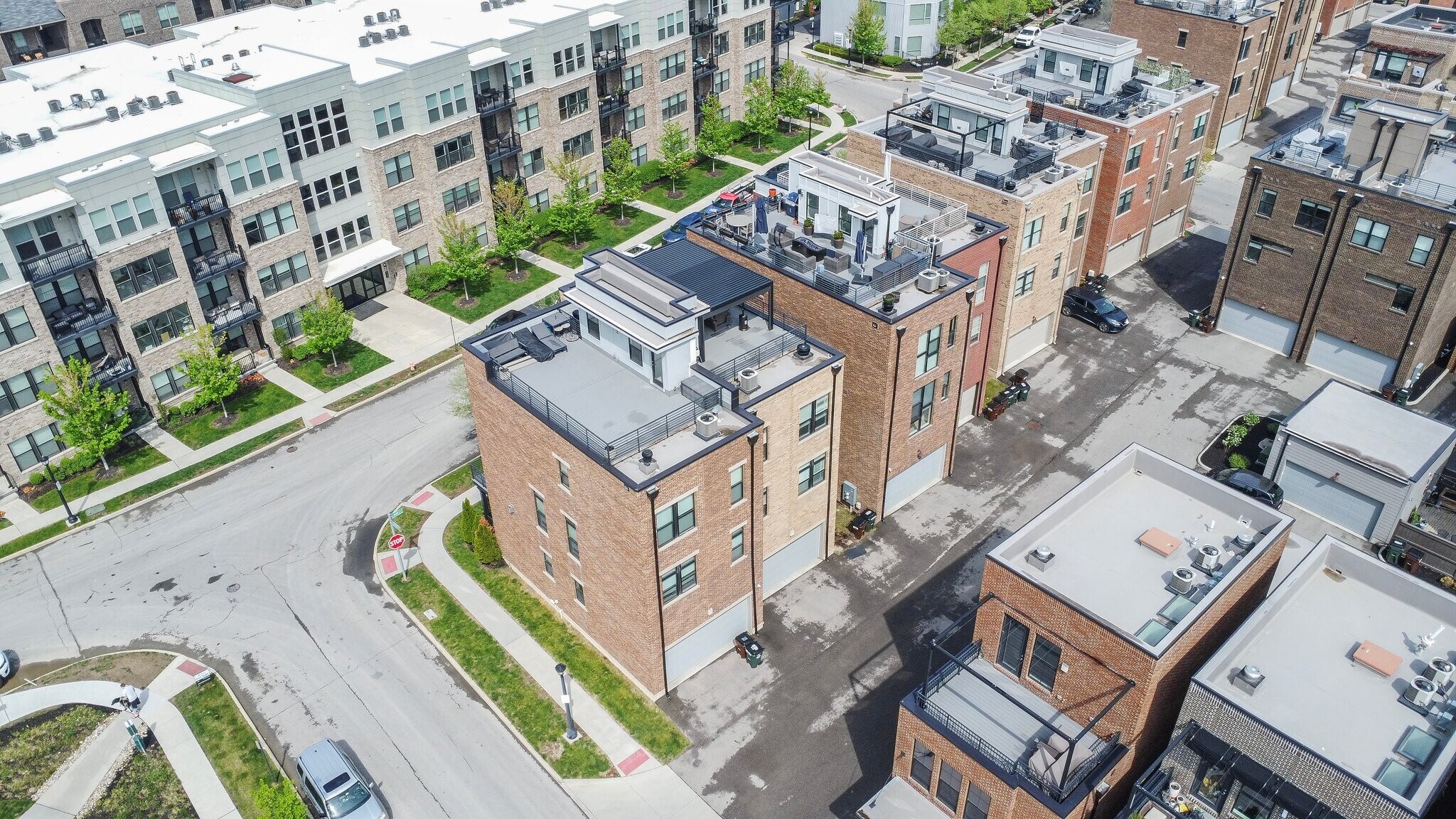 Building Photo - 754 N 6th St