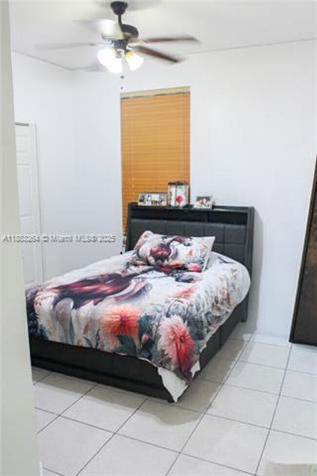 Building Photo - 2106 NE 40th Ave