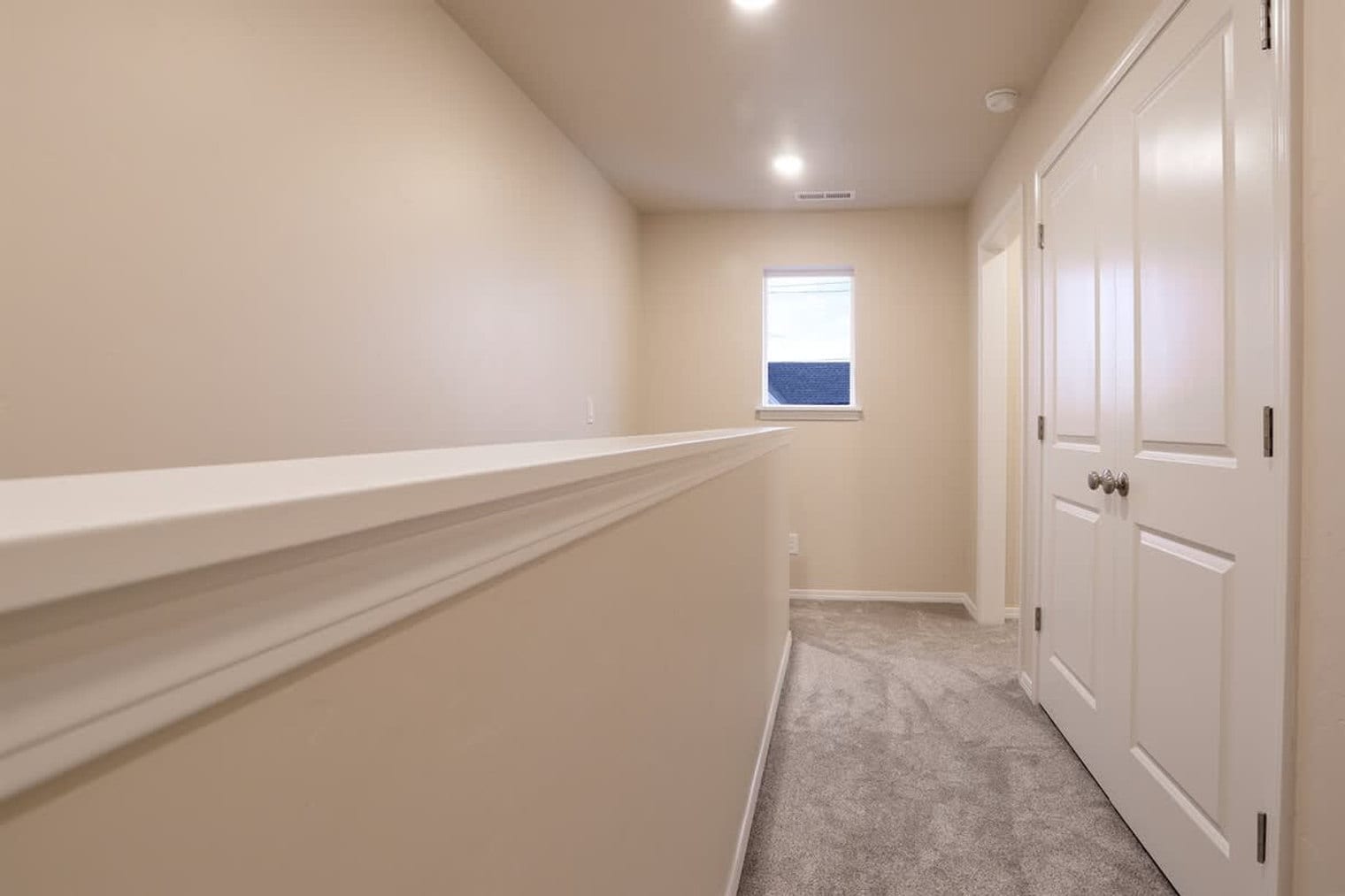 Building Photo - 717 E Elgin St