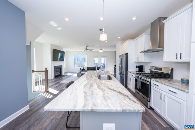 Building Photo - 1521 Knoll Ln