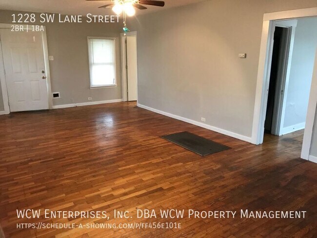 Building Photo - 1228 SW Lane St