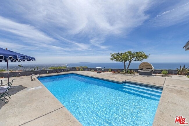 Building Photo - 16722 Charmel Ln